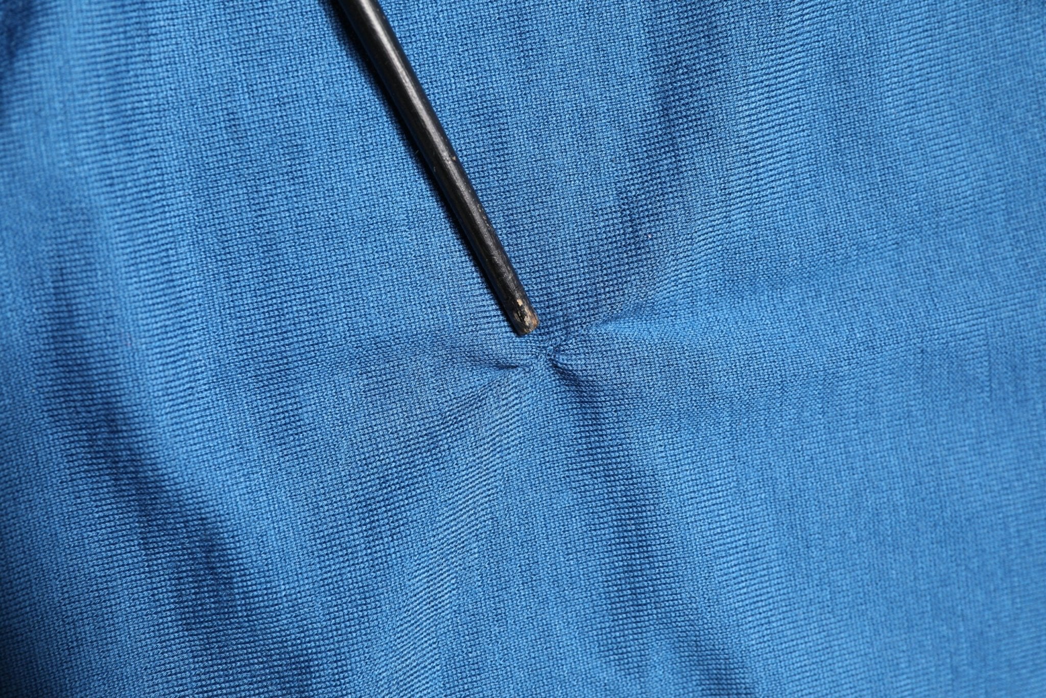 Dolce & Gabbana Blue Cashmere Crown V-neck Pullover Sweater - RIMODA