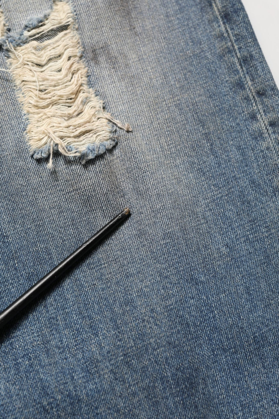 Dolce & Gabbana Blue Cotton Distressed Straight Denim Jeans - RIMODA