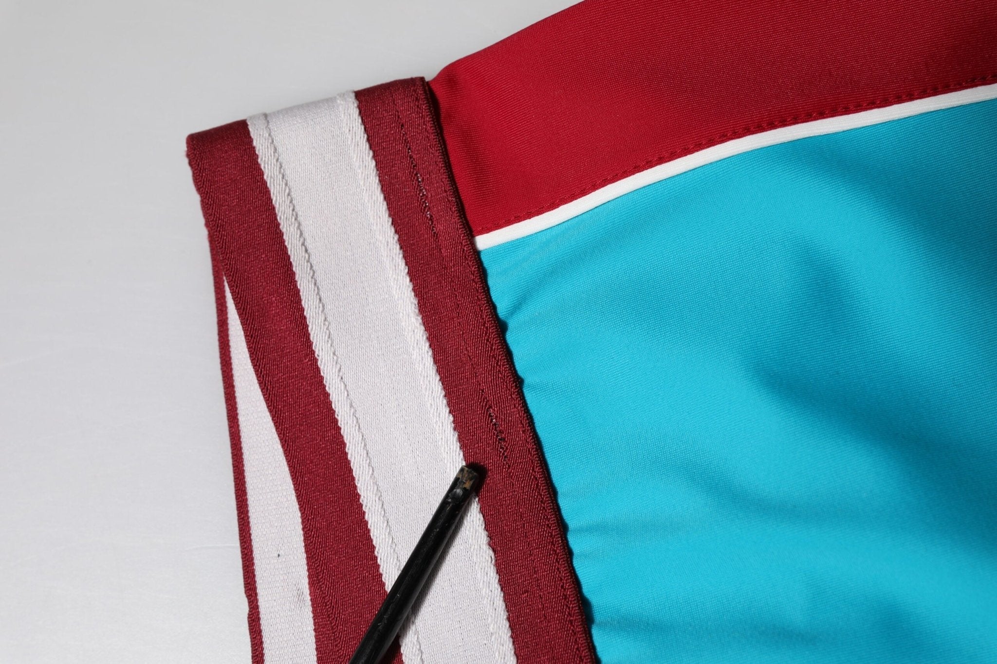 Dolce & Gabbana Blue Nylon Slim Fit Cropped Leggings Pants - RIMODA