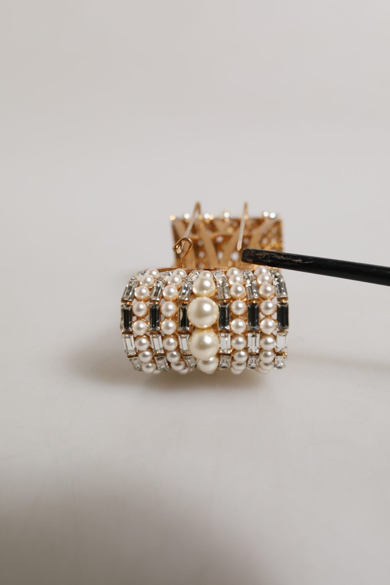 Dolce & Gabbana Gold Brass Glas Crystal Faux Pearl Embellished Brooch - RIMODA