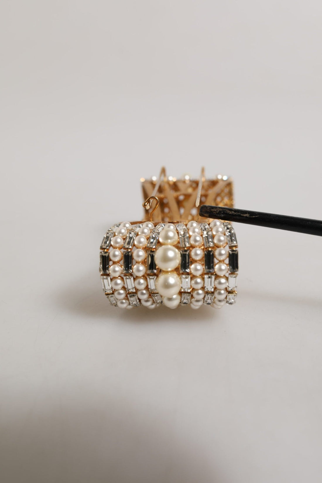 Dolce & Gabbana Gold Brass Glas Crystal Faux Pearl Embellished Brooch - RIMODA