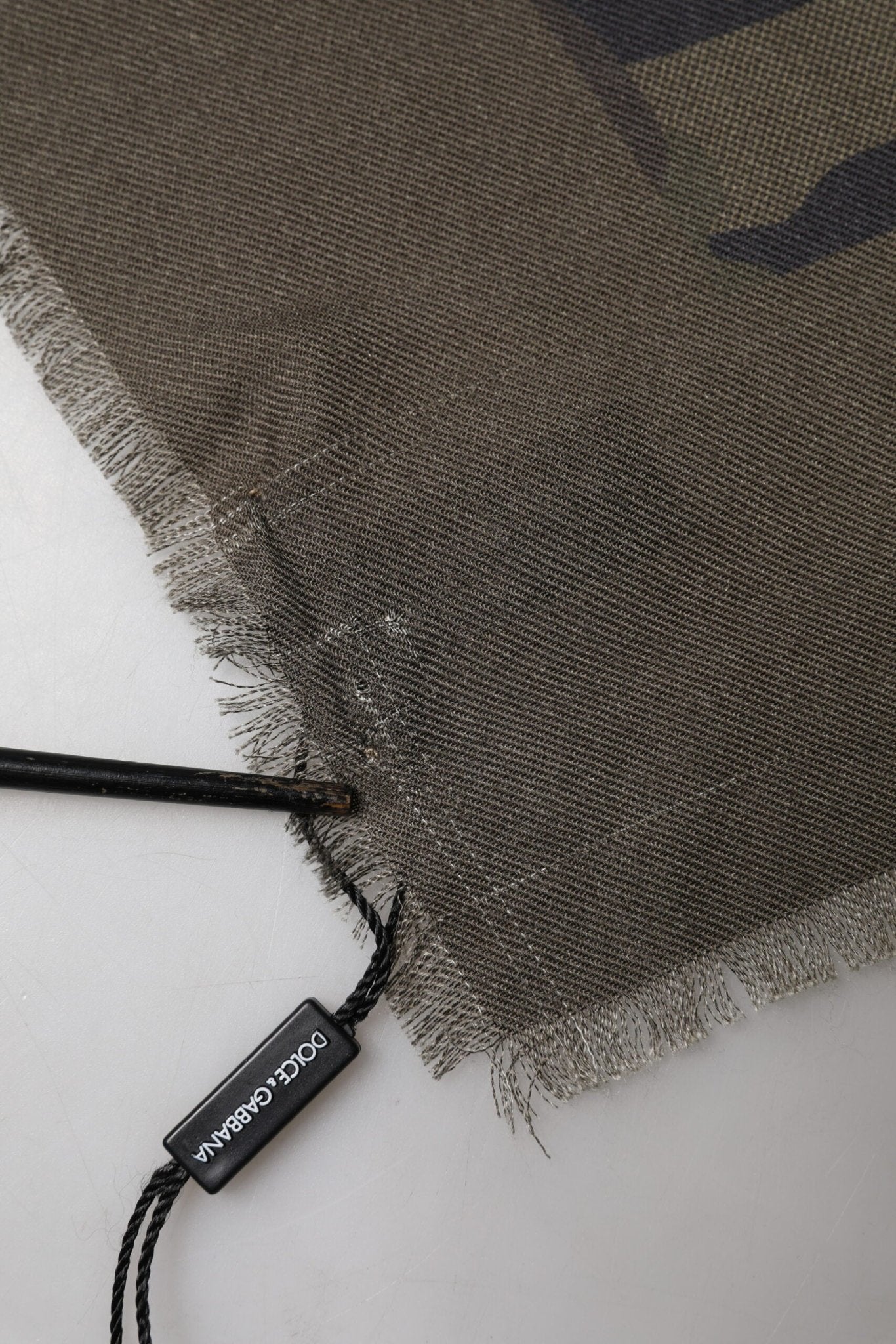 Dolce & Gabbana Green Camouflage Logo Cashmere 138cm x 137cm Men Scarf - RIMODA