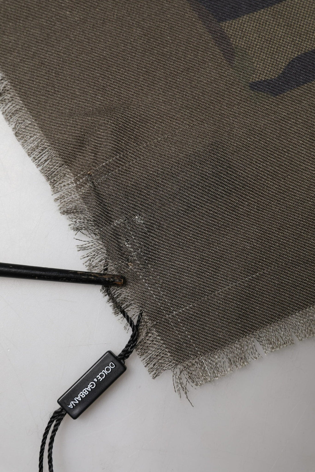Dolce & Gabbana Green Camouflage Logo Cashmere 138cm x 137cm Men Scarf - RIMODA