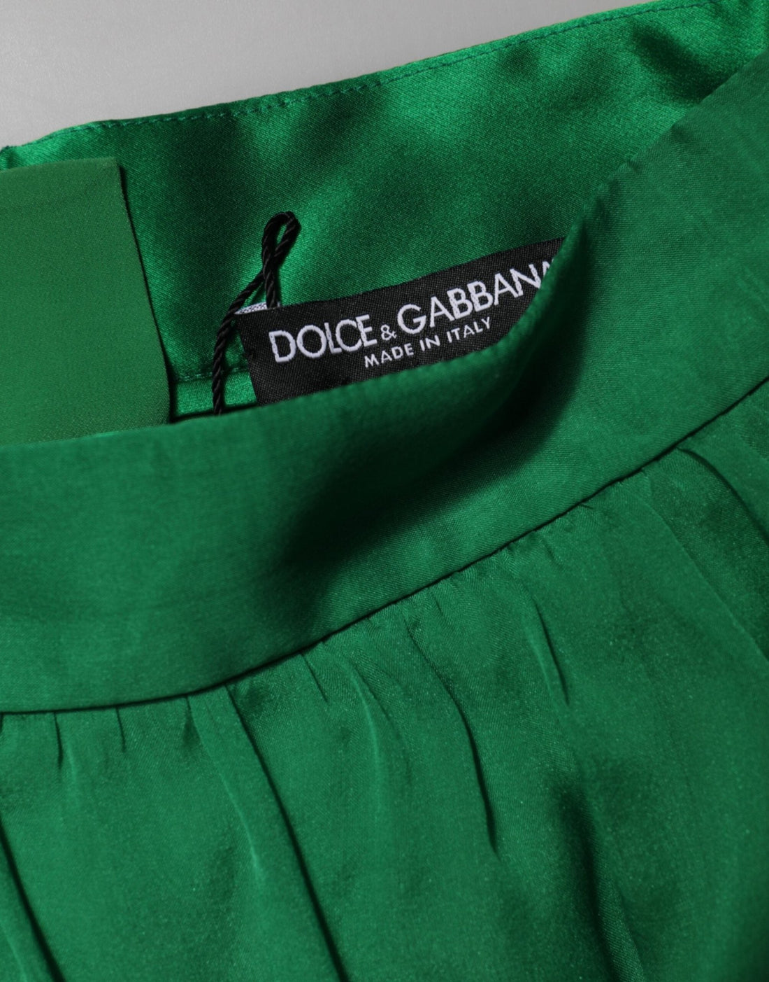 Dolce & Gabbana Green Silk High Waist Women Hot Pants Shorts - RIMODA