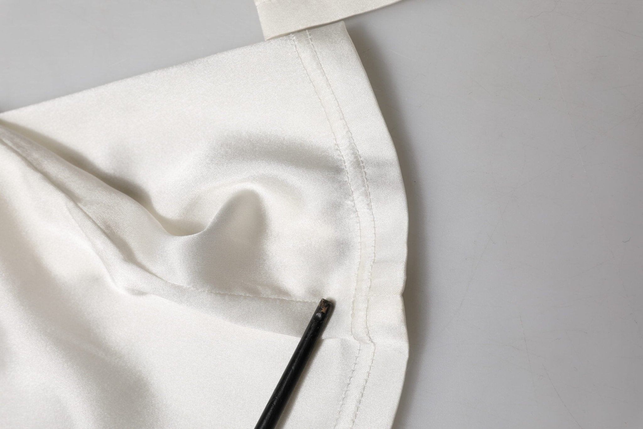 Dolce & Gabbana Ivory Silk Tapered High Waist Pants - RIMODA