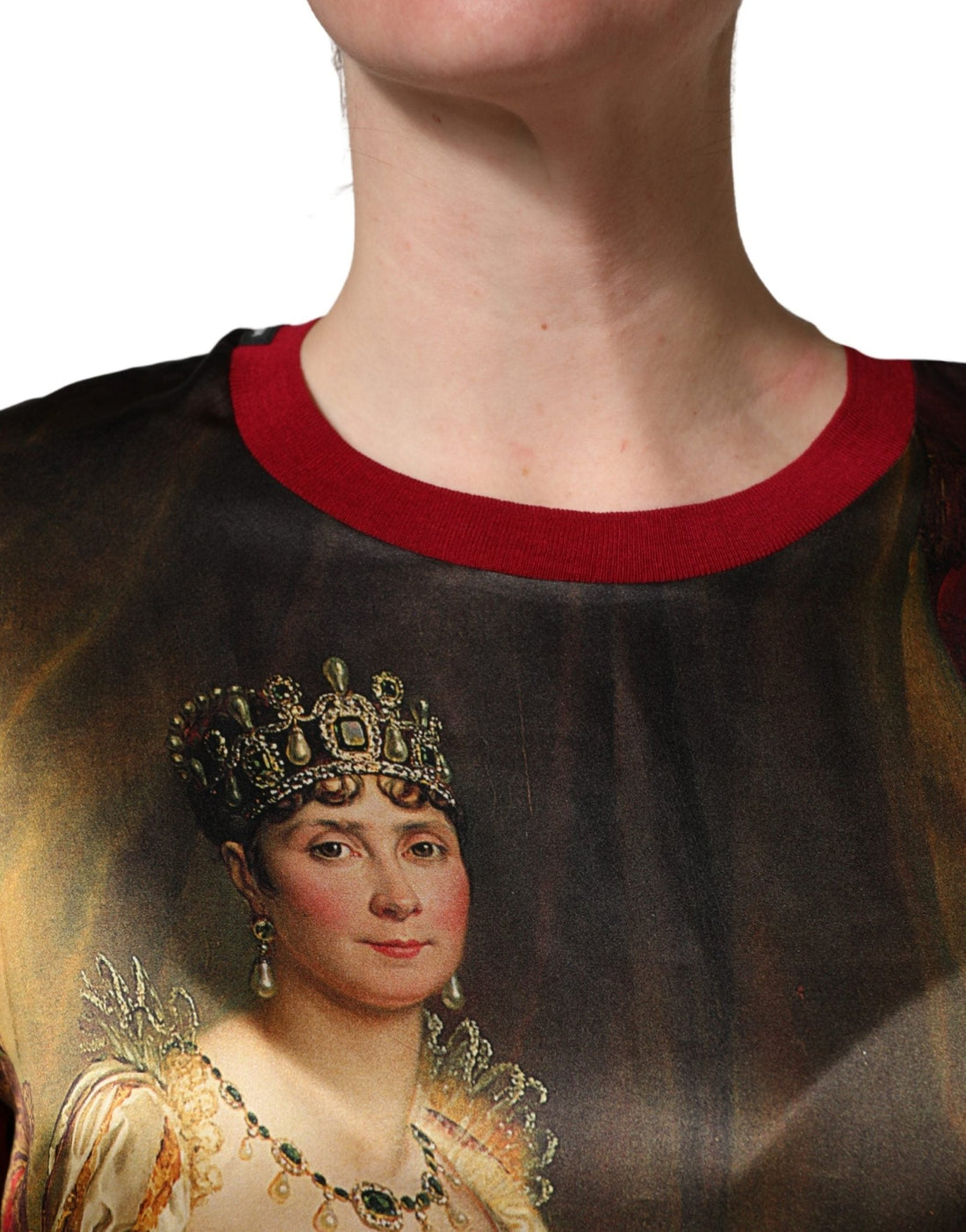 Dolce & Gabbana Maroon Royal Crown Dress Queen Painting Silk T-shirt - RIMODA