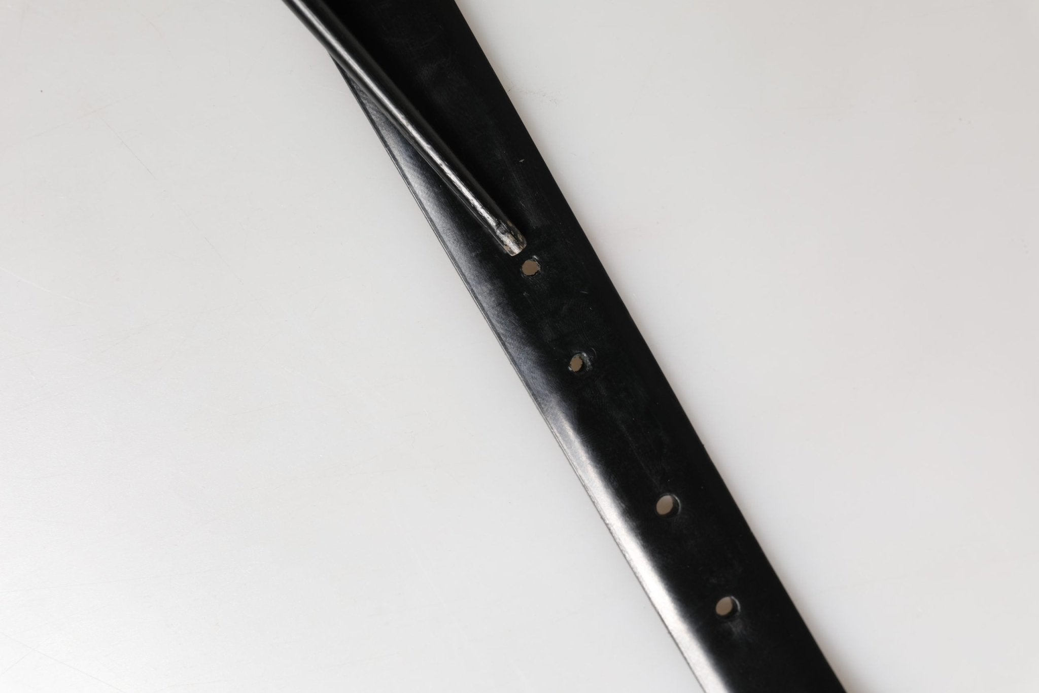 Dolce & Gabbana Men Black Classic Leather Metal Buckle Belt - RIMODA