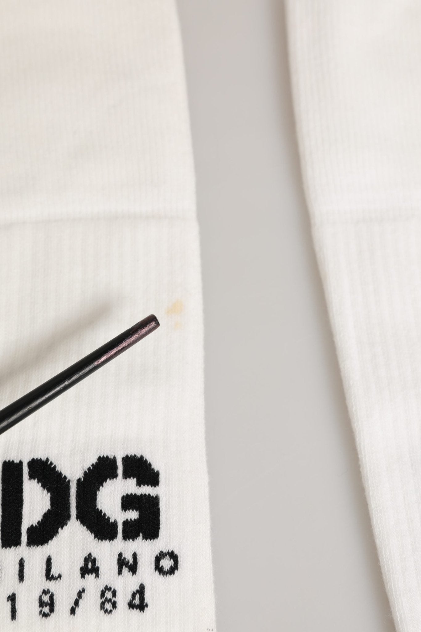 Dolce & Gabbana Men White Cotton Over The Calf Accessory Socks - RIMODA