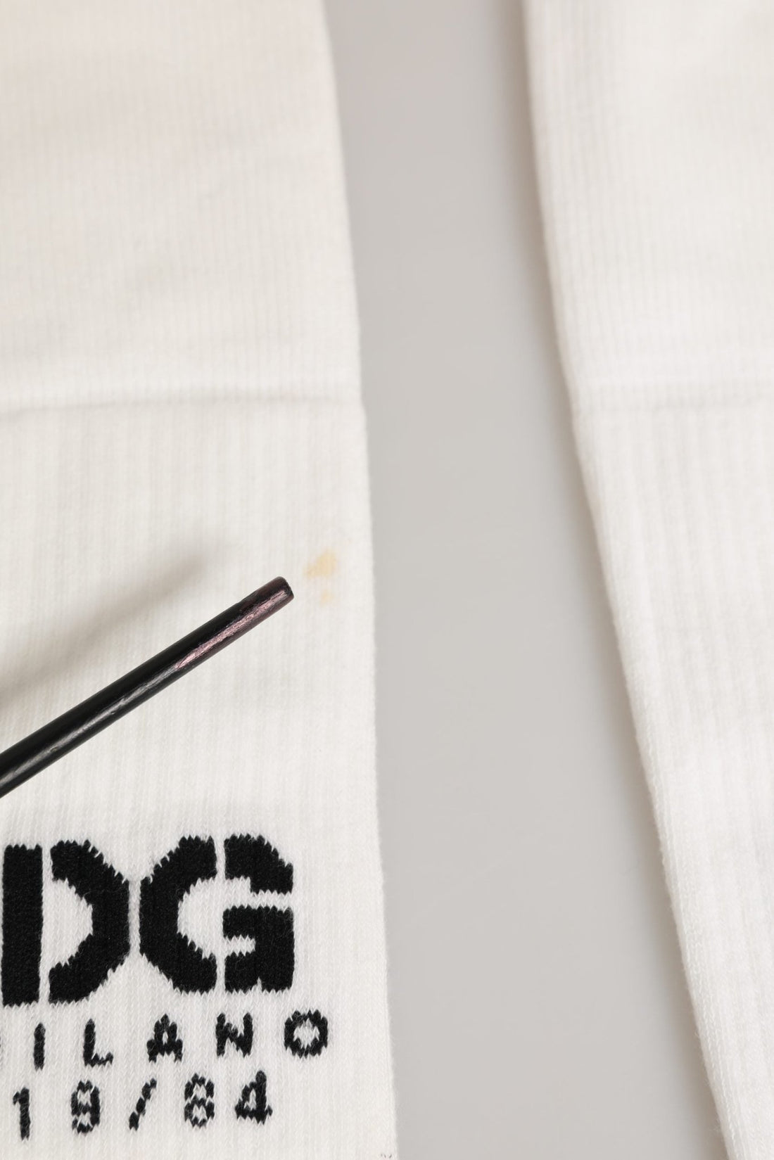 Dolce & Gabbana Men White Cotton Over The Calf Accessory Socks - RIMODA