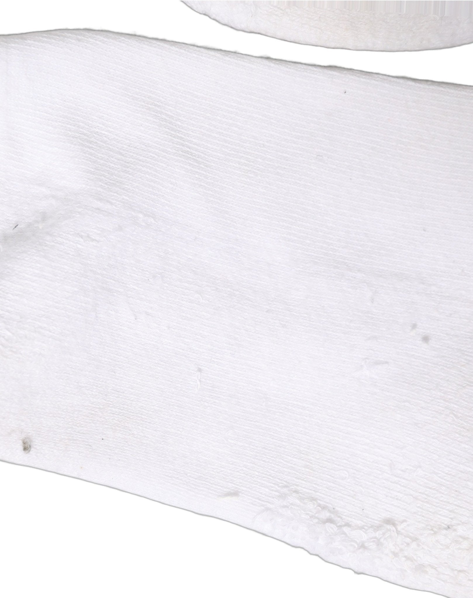 Dolce & Gabbana Men White DGVIB3 Cotton Mid Calf Accessory Socks - RIMODA