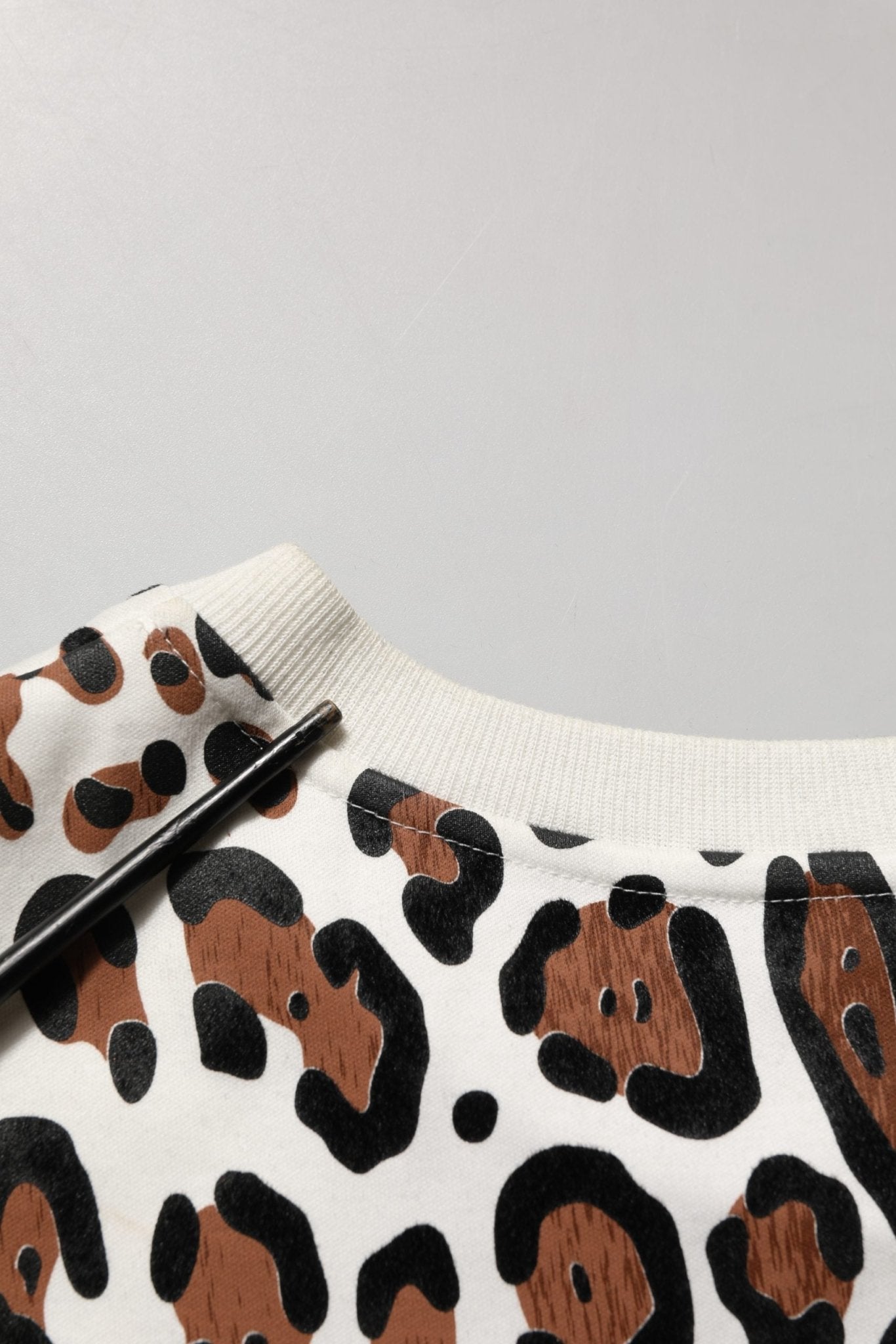 Dolce & Gabbana Multicolor Leopard Print Crew Neck T-shirt - RIMODA
