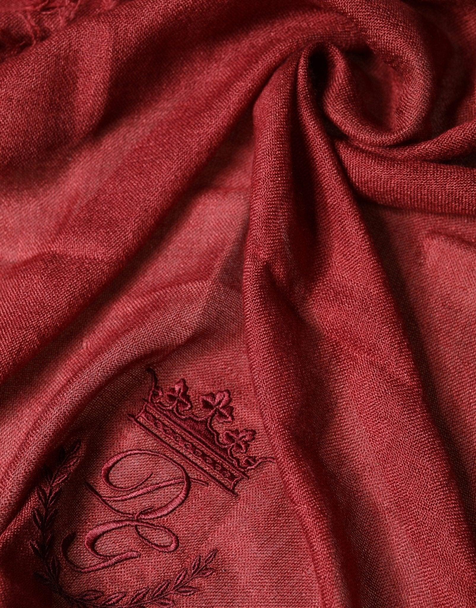Dolce & Gabbana Red Cashmere Silk Fringe Wrap Foulard 200cm X 70cm Scarf - RIMODA
