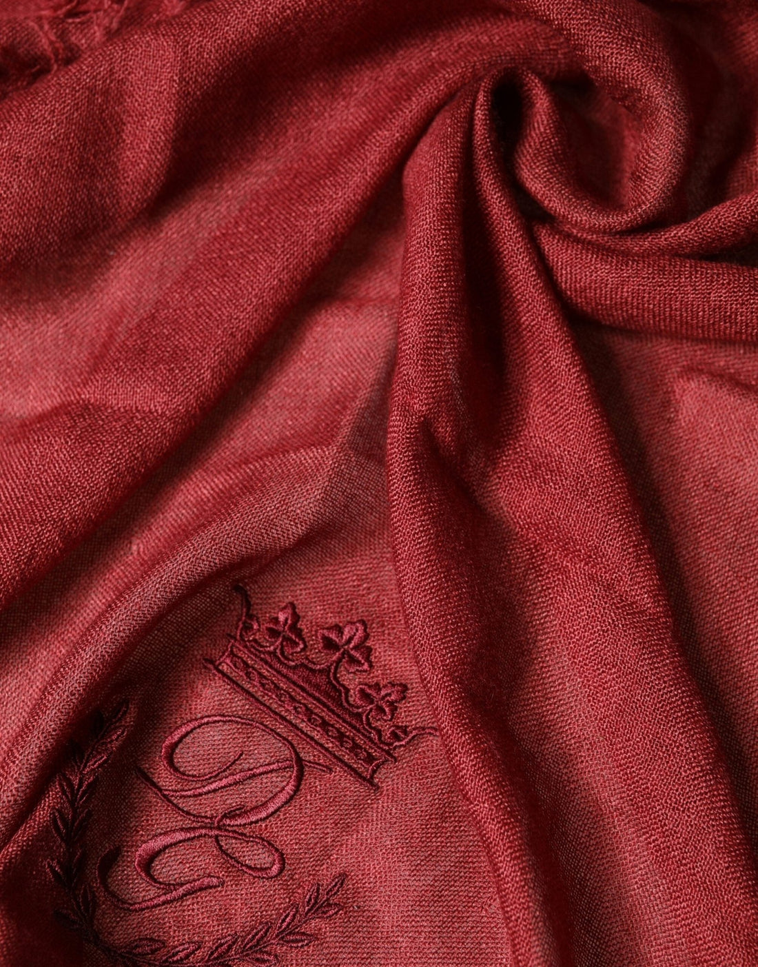 Dolce & Gabbana Red Cashmere Silk Fringe Wrap Foulard 200cm X 70cm Scarf - RIMODA