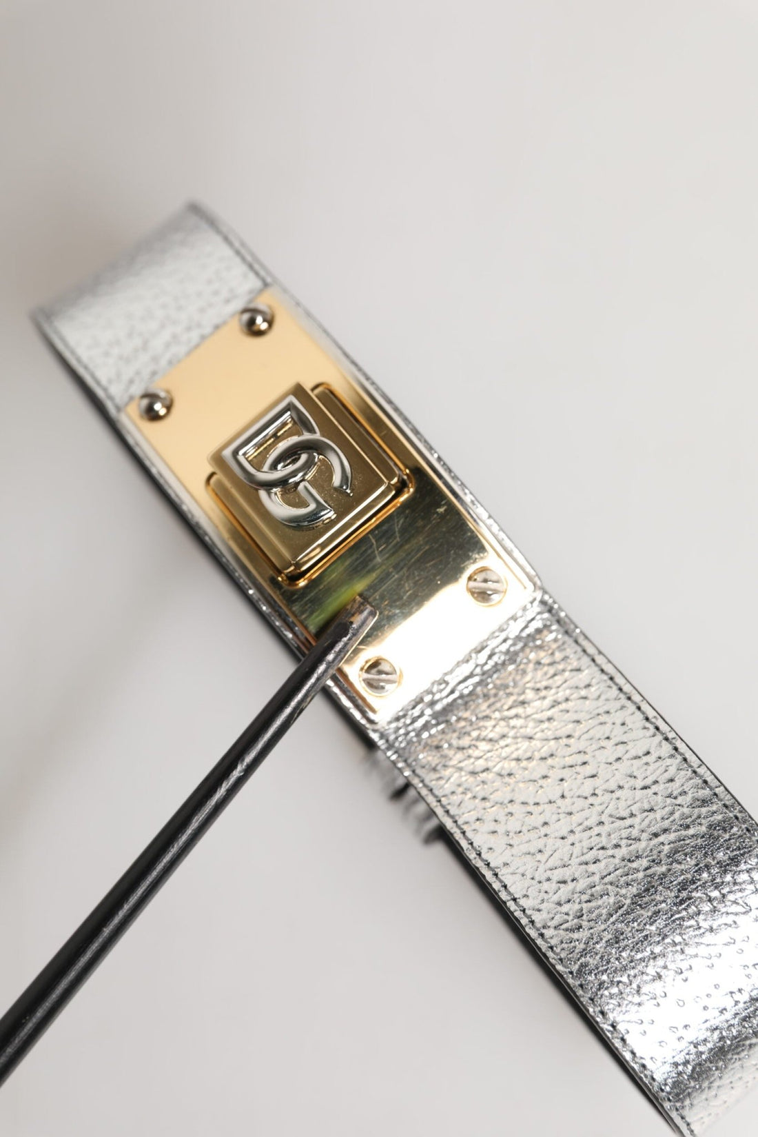 Dolce & Gabbana Silver Textured Leather Gold Tone Metal Neckband - RIMODA