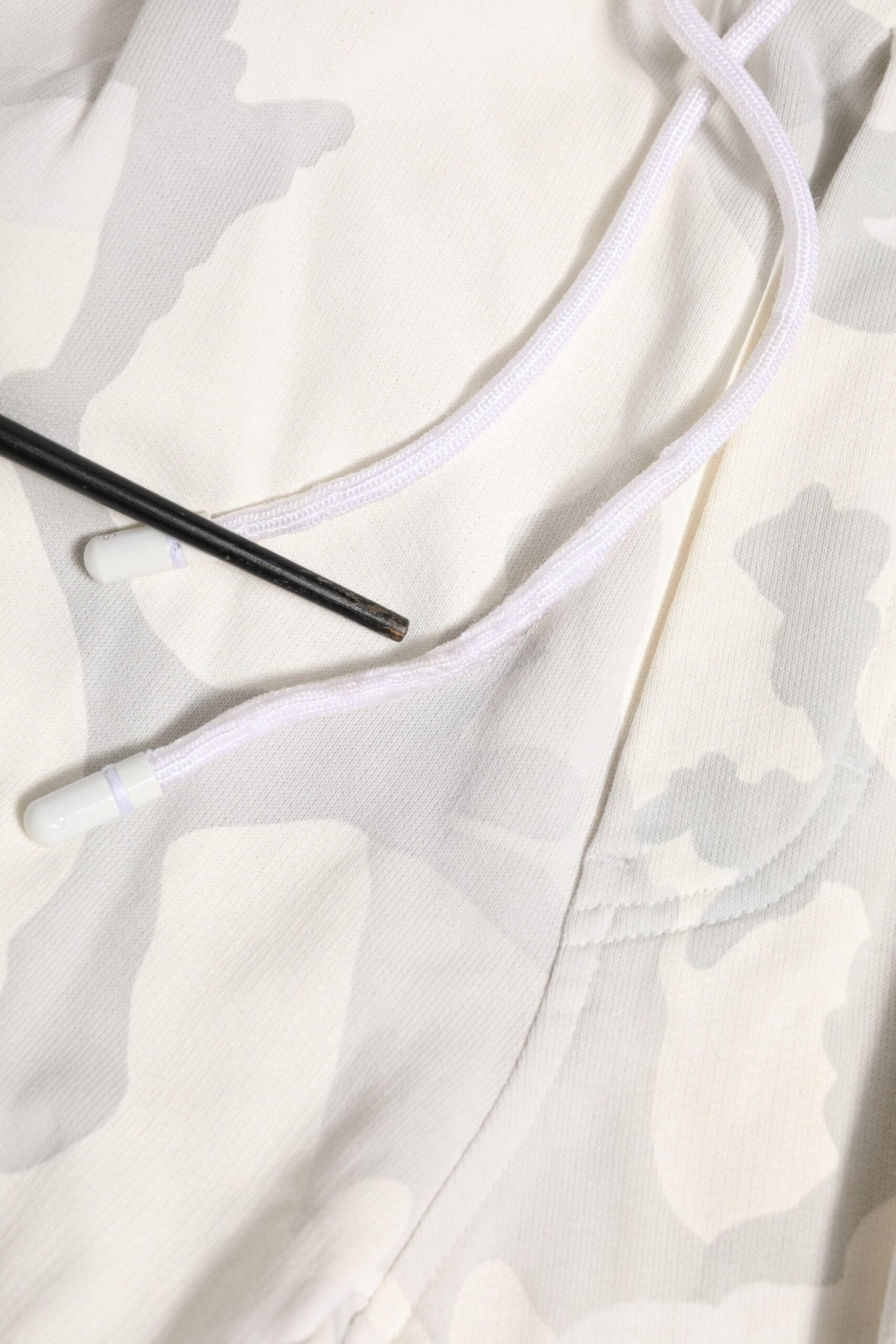 Dolce & Gabbana White Camouflage Cargo Jogger Sweatpants Pants - RIMODA