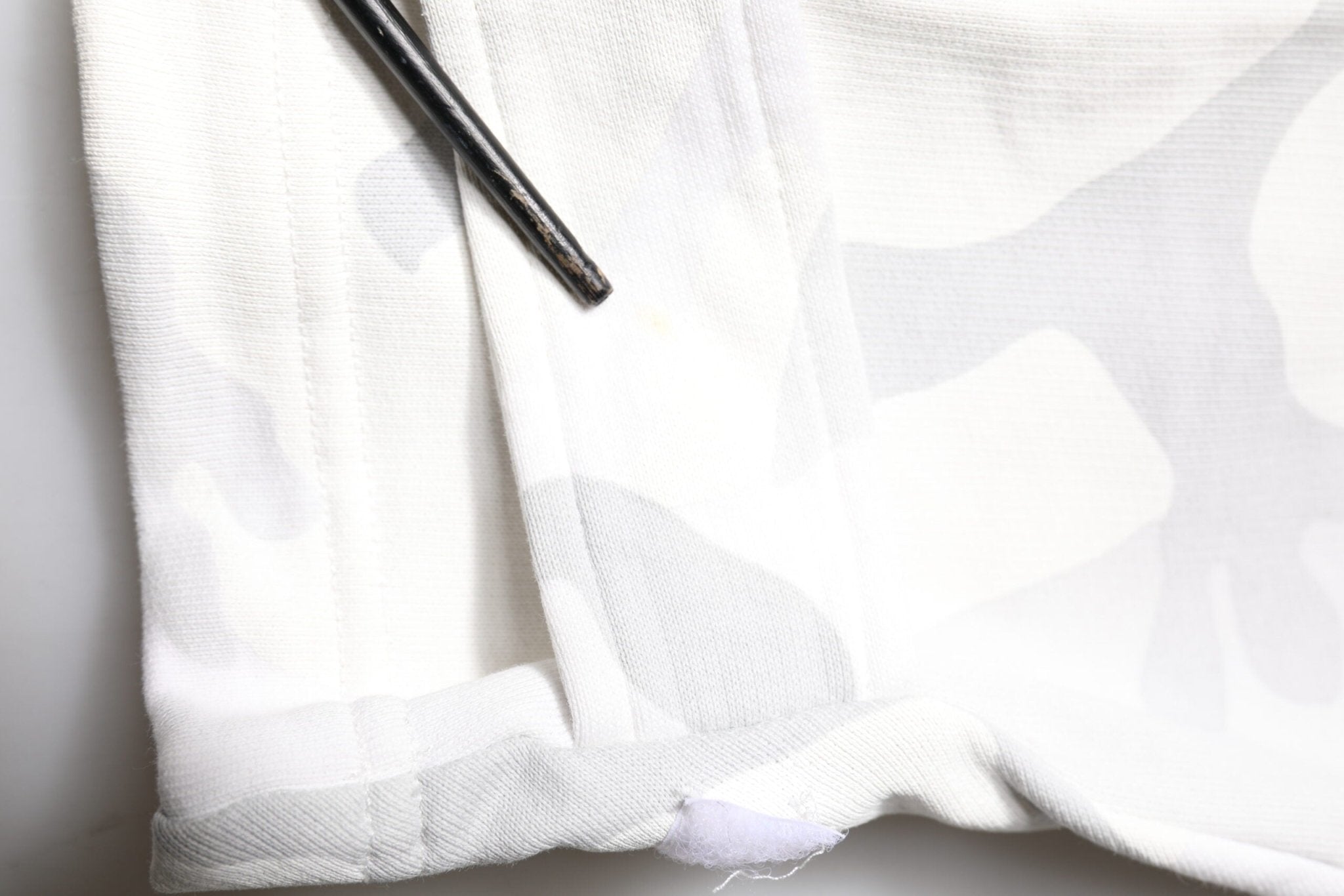 Dolce & Gabbana White Camouflage Cargo Jogger Sweatpants Pants - RIMODA
