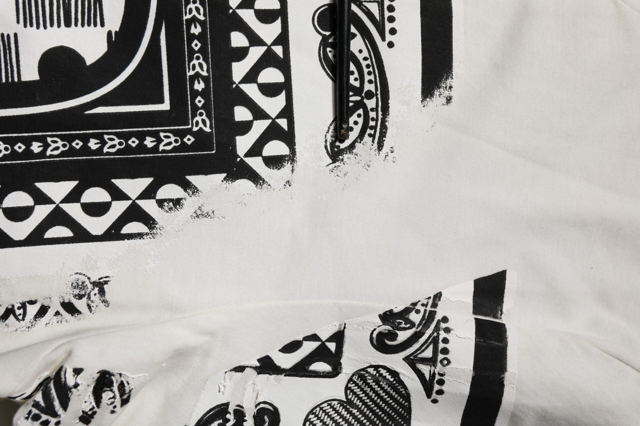 Dolce & Gabbana White Cotton Logo Bandana Print T-shirt - RIMODA