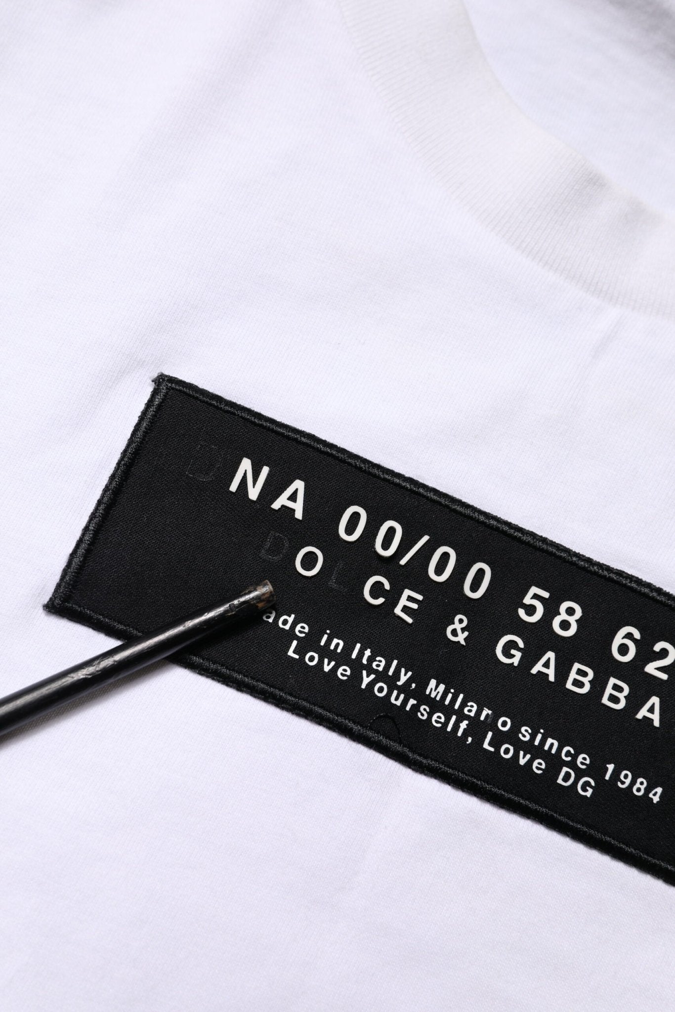 Dolce & Gabbana White Cotton Logo Patch Crew Neck T-shirt - RIMODA