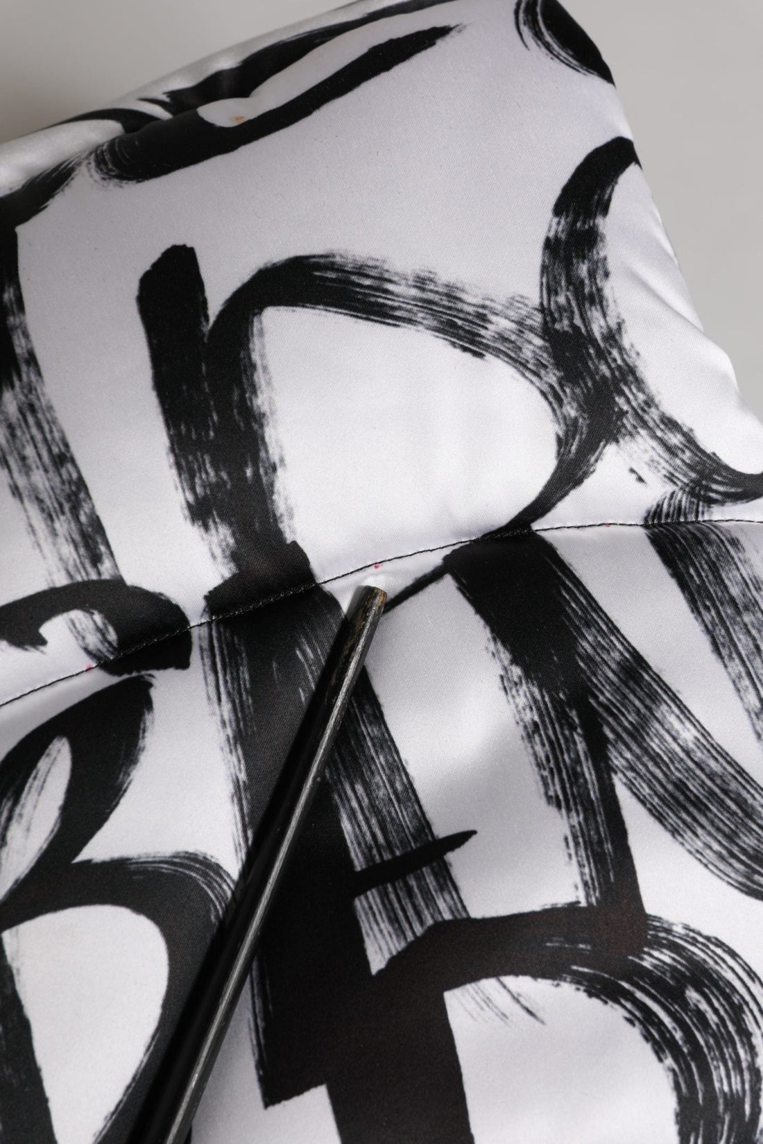 Dolce & Gabbana White Logo Print Whole Head Wrap Capello Hat - RIMODA