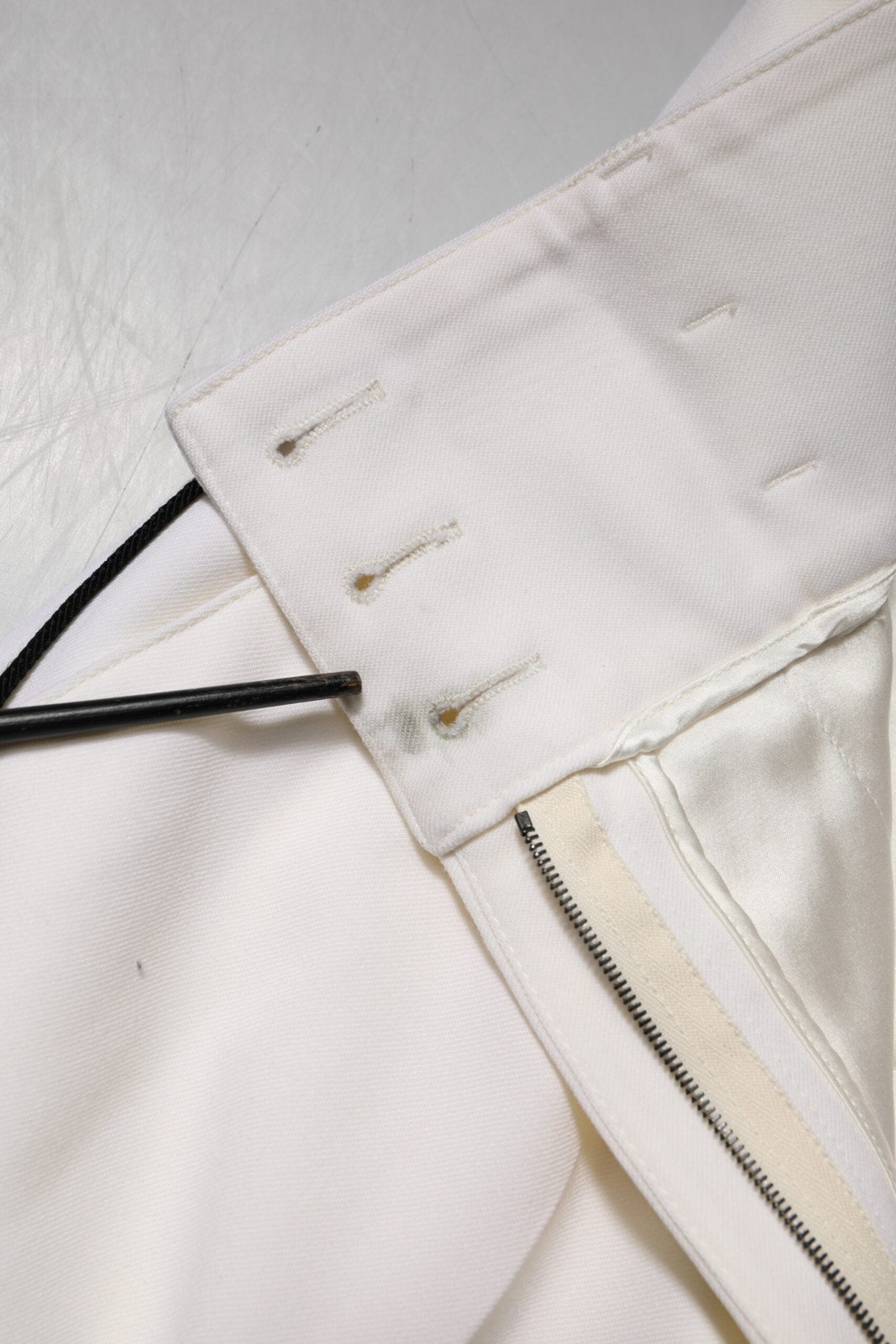 Dolce & Gabbana White Wool High Waist Tapered Pants - RIMODA