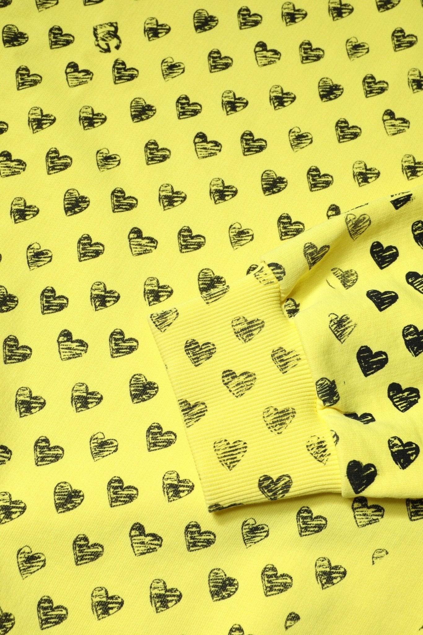 Dolce & Gabbana Yellow Heart Crew Neck Men Pullover Sweater - RIMODA