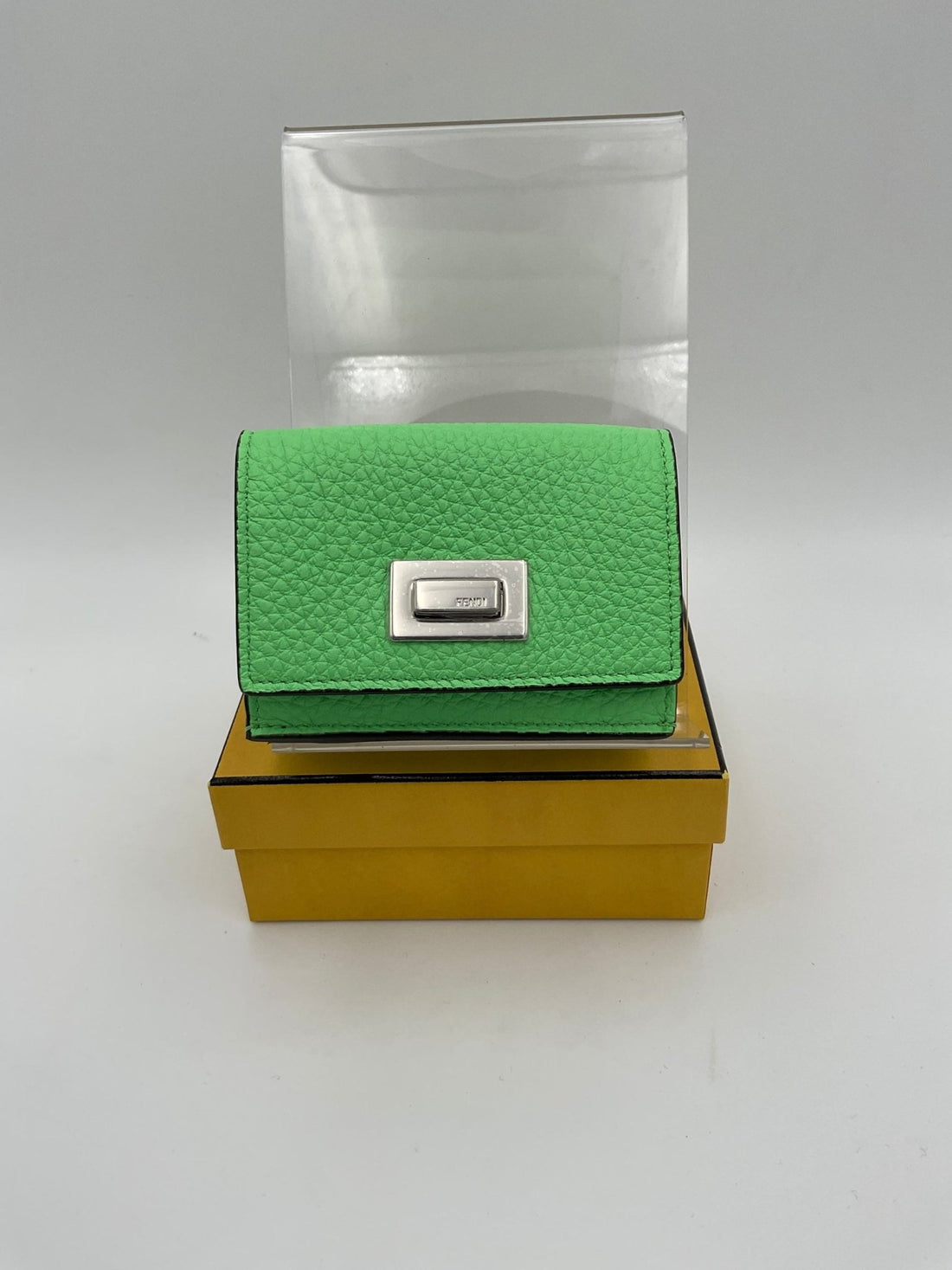 Fendi FENDI PEEKABOO Small Wallet - RIMODA