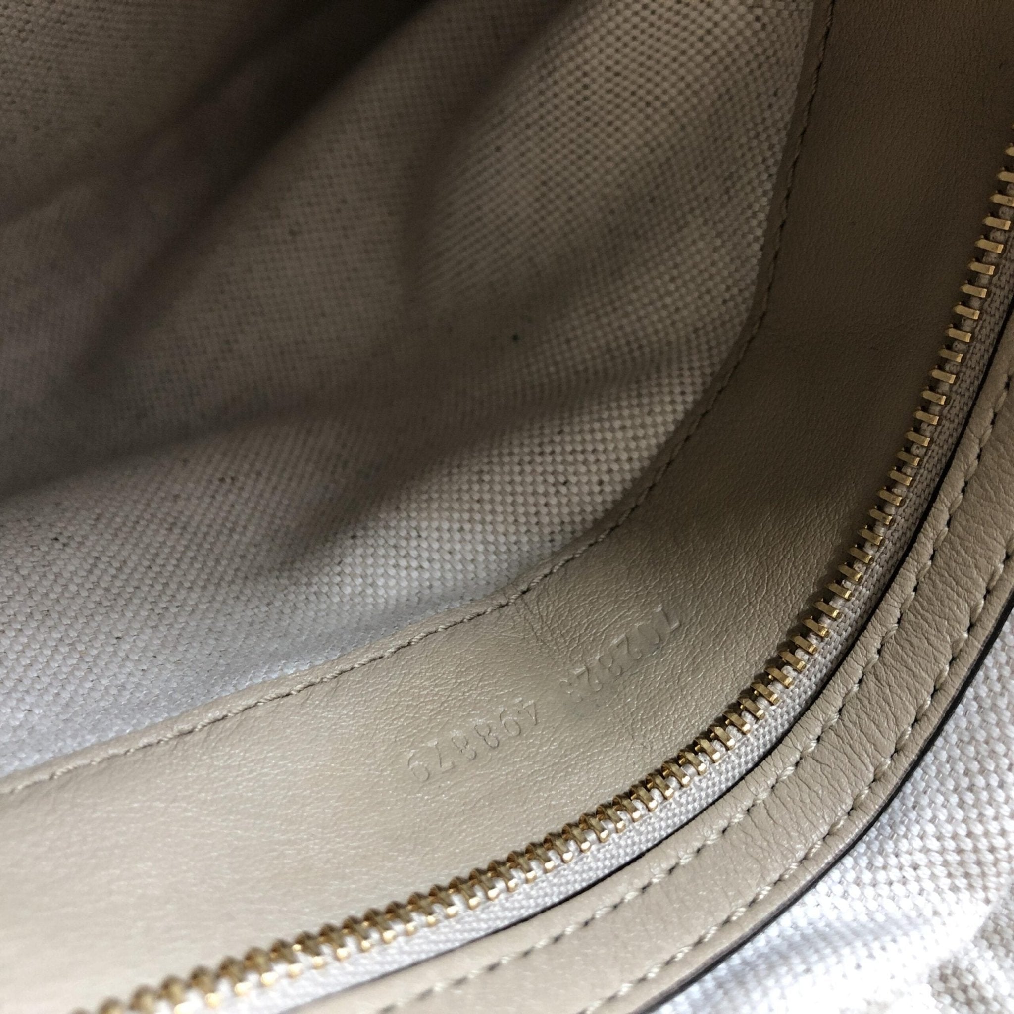 Gucci Aria Calfskin Web Large Attache Shoulder Bag Beige - RIMODA