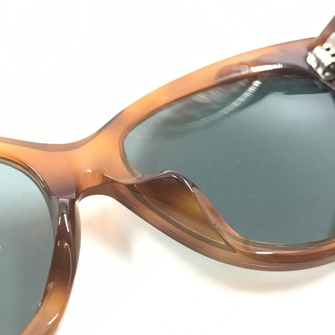 Gucci Cat Eye Sunglasses With Tortoise Shell - RIMODA