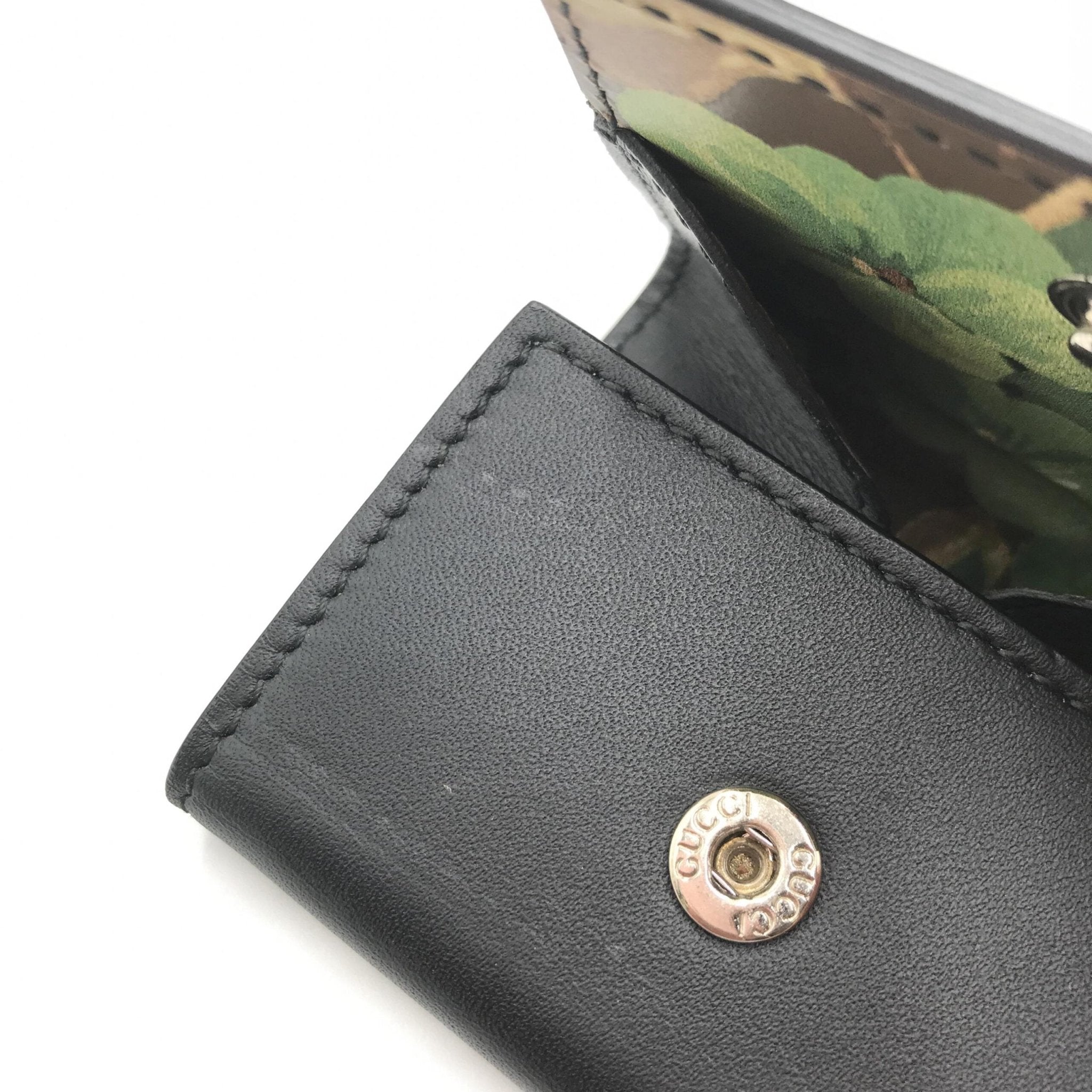 Gucci Compact Leather Wallet With Sleek Design - RIMODA