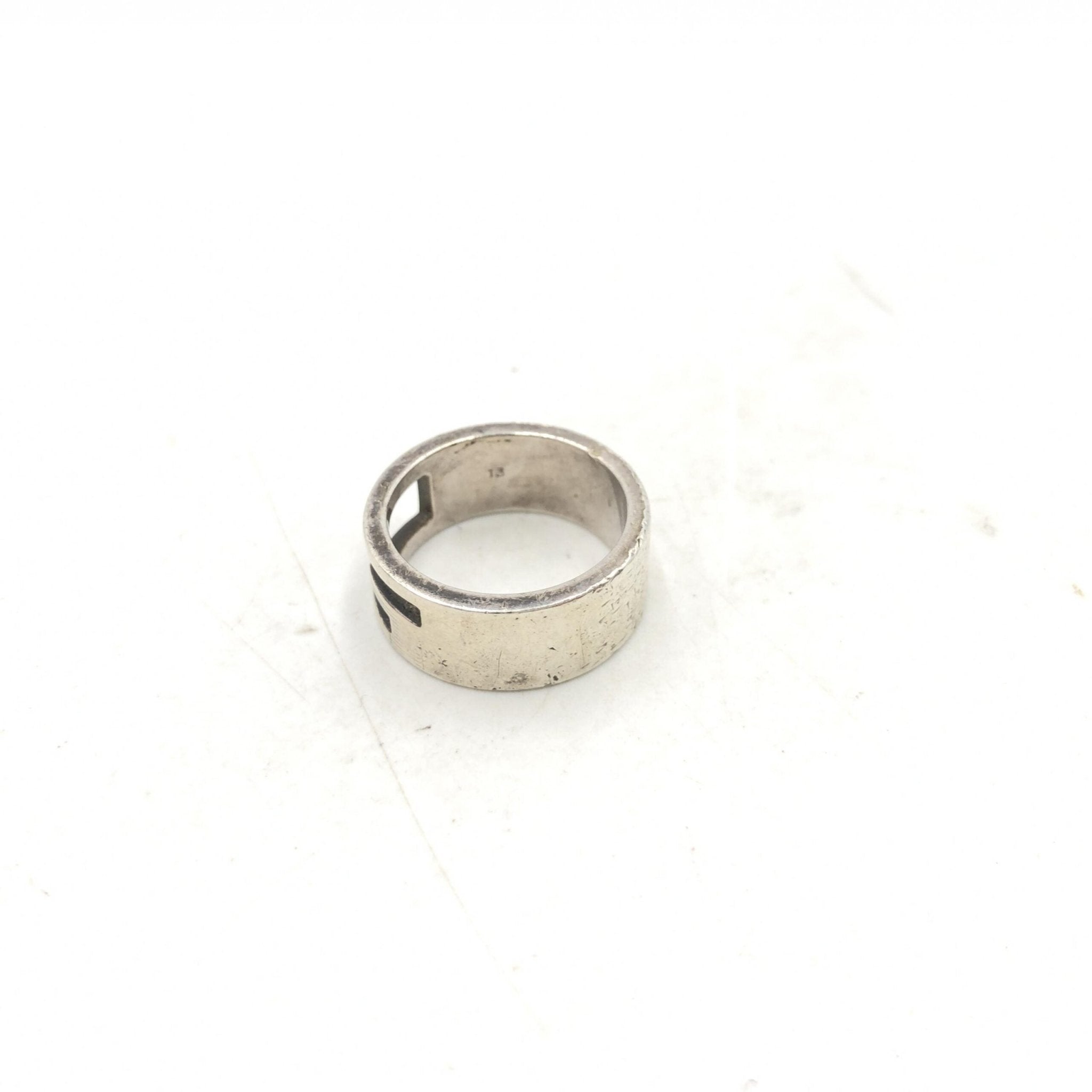 Gucci G Logo Ring - RIMODA