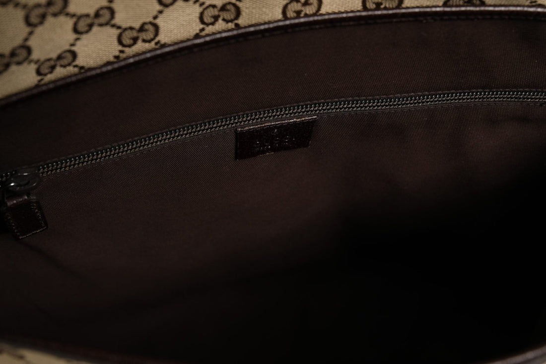 Gucci GG Canvas Flap Messenger Bag - RIMODA