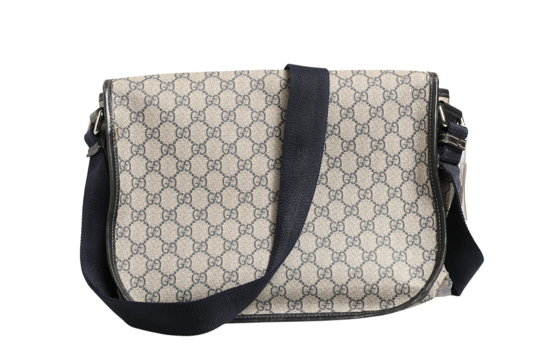 Gucci GG Supreme Messenger Bag - RIMODA