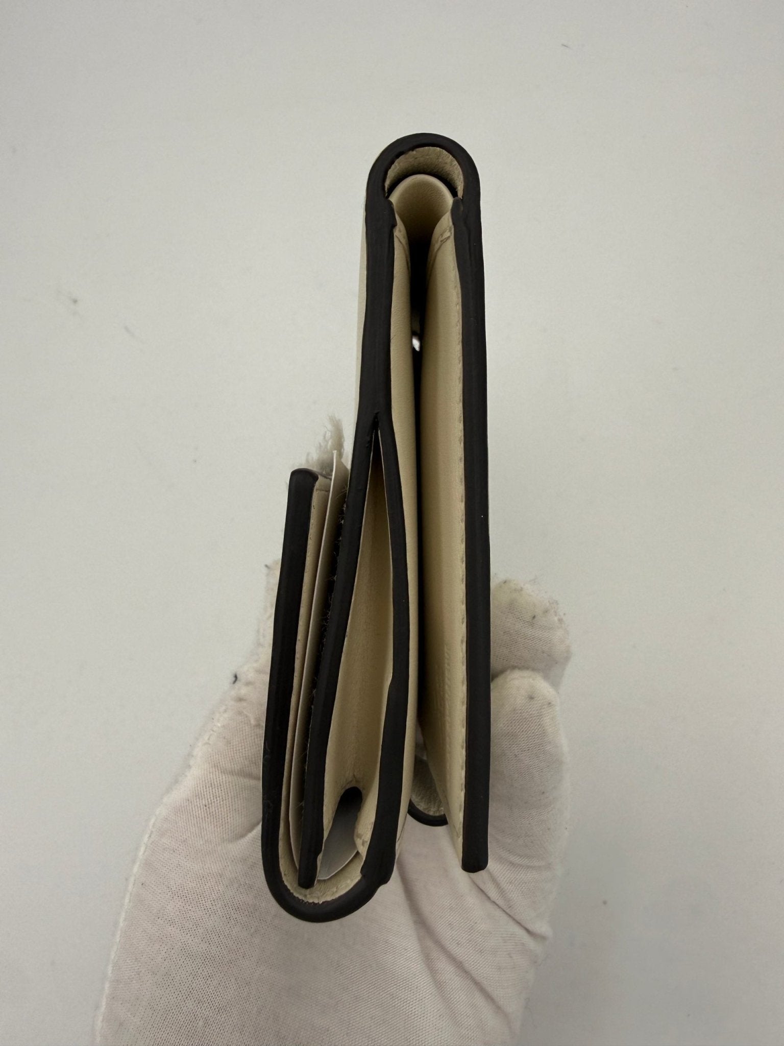 Gucci GUCCI GG Marmont Compact Wallet - RIMODA