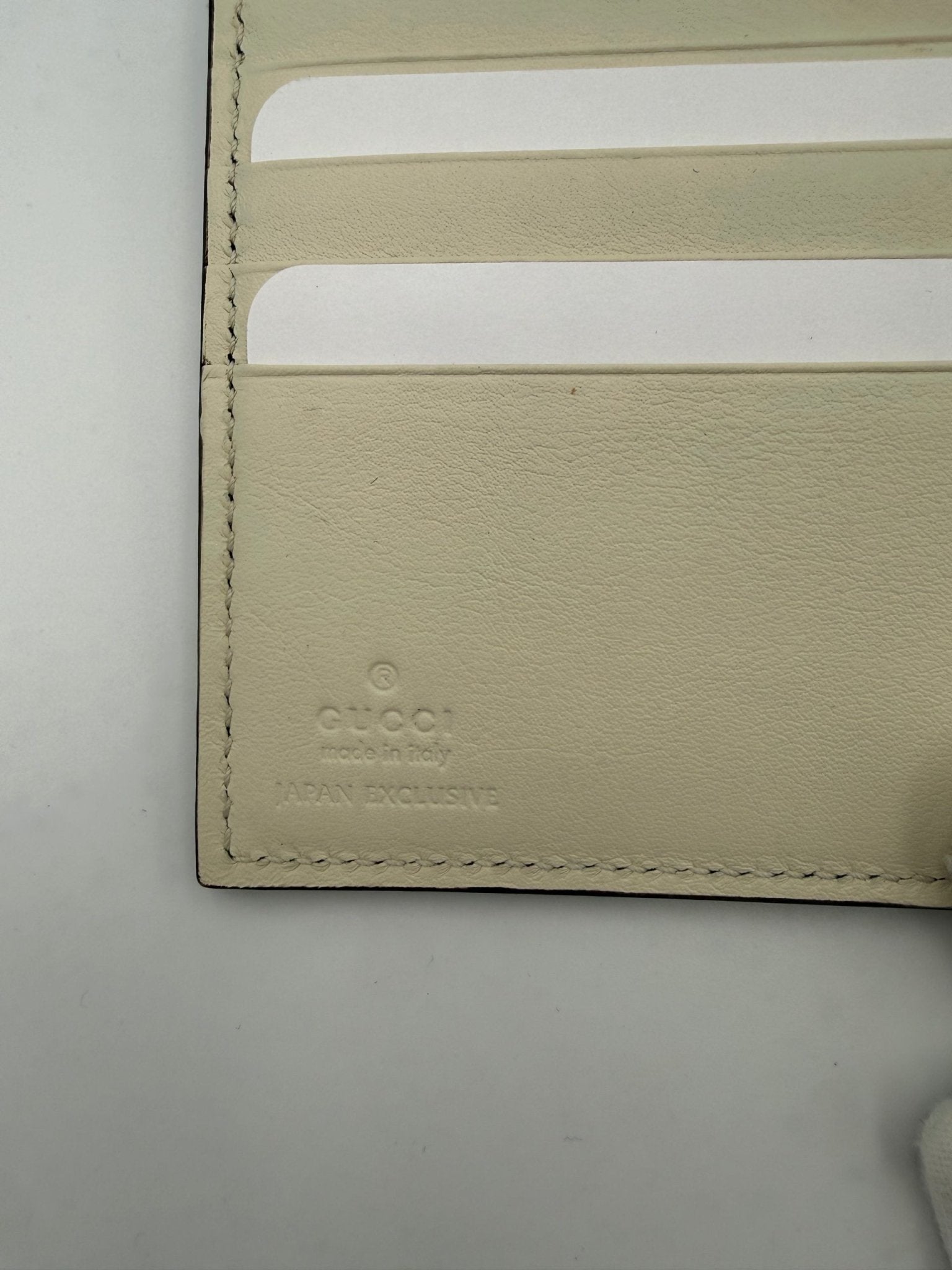 Gucci GUCCI GG Marmont Compact Wallet - RIMODA