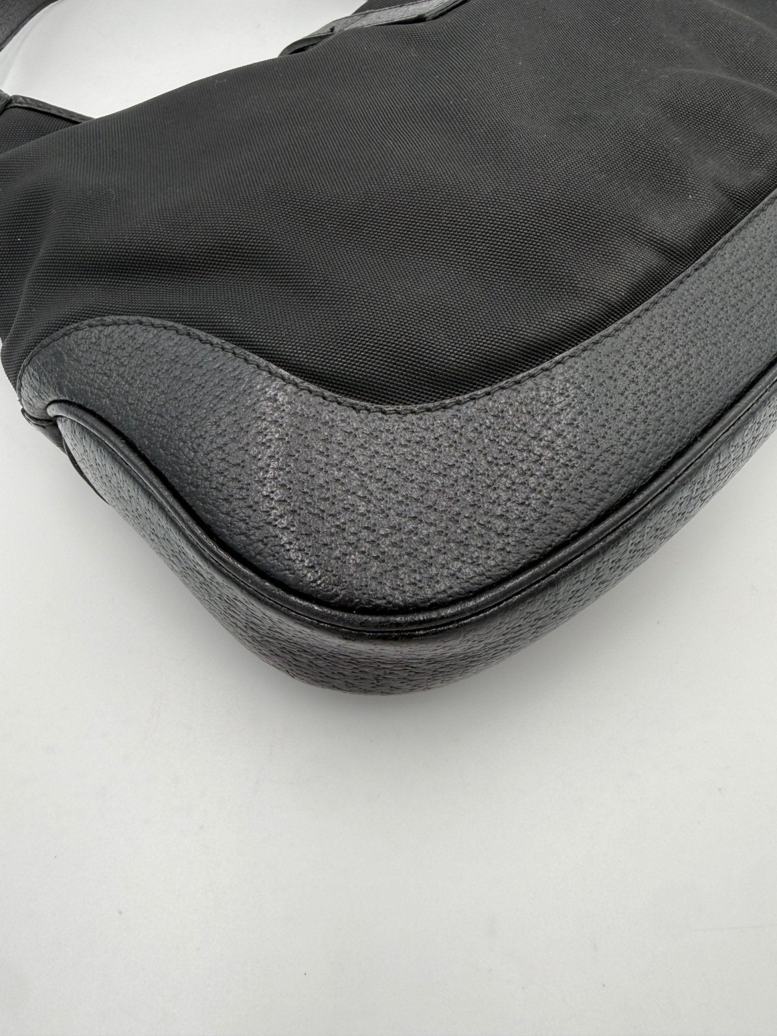 Gucci GUCCI JACKIE Leather and Canvas Handbag - RIMODA