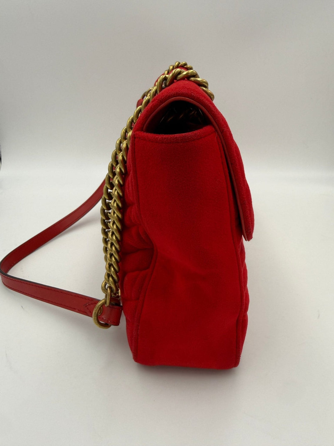 Gucci GUCCI MARMONT Red Velvet Handbag - RIMODA