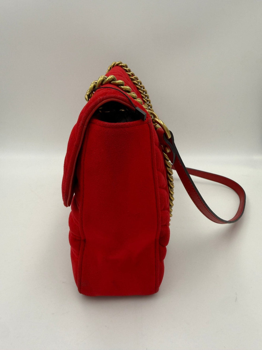 Gucci GUCCI MARMONT Red Velvet Handbag - RIMODA