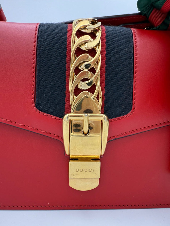 Gucci GUCCI SYLVIE Red Handbag - RIMODA