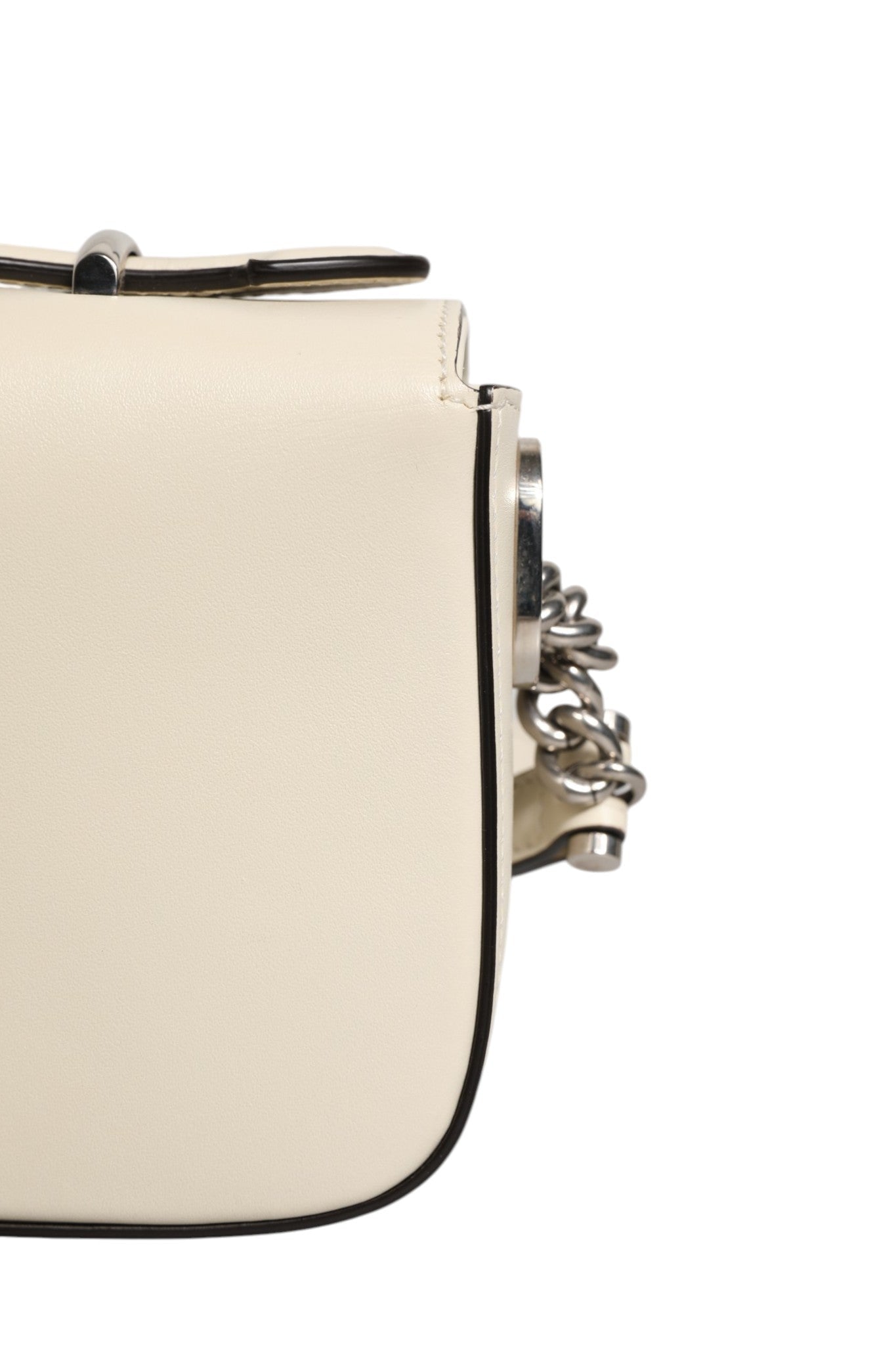 Gucci Petite GG Flap Shoulder Bag - RIMODA
