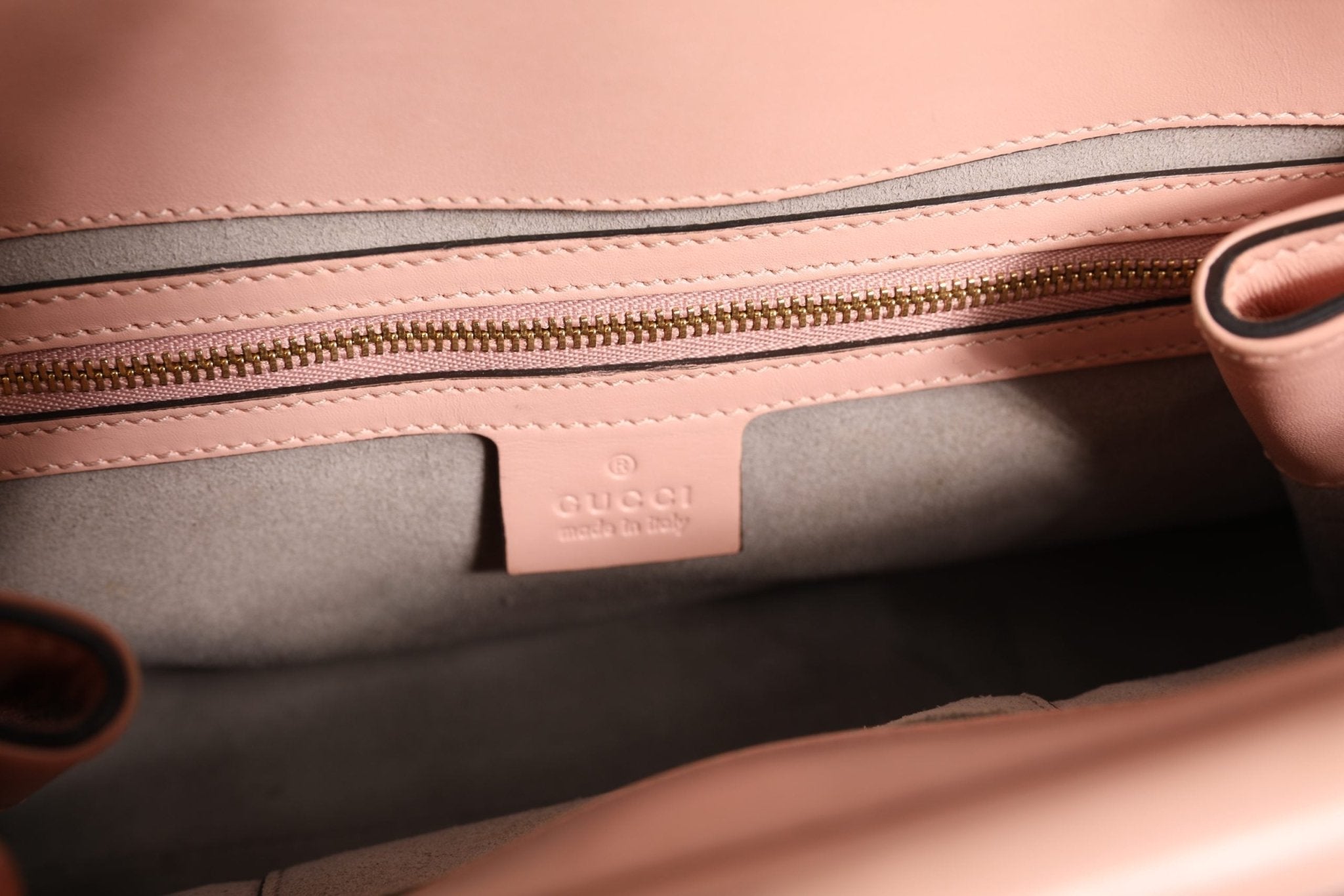 Gucci Pink And White Calfskin Small Nymphaea Top Handle Bag - RIMODA