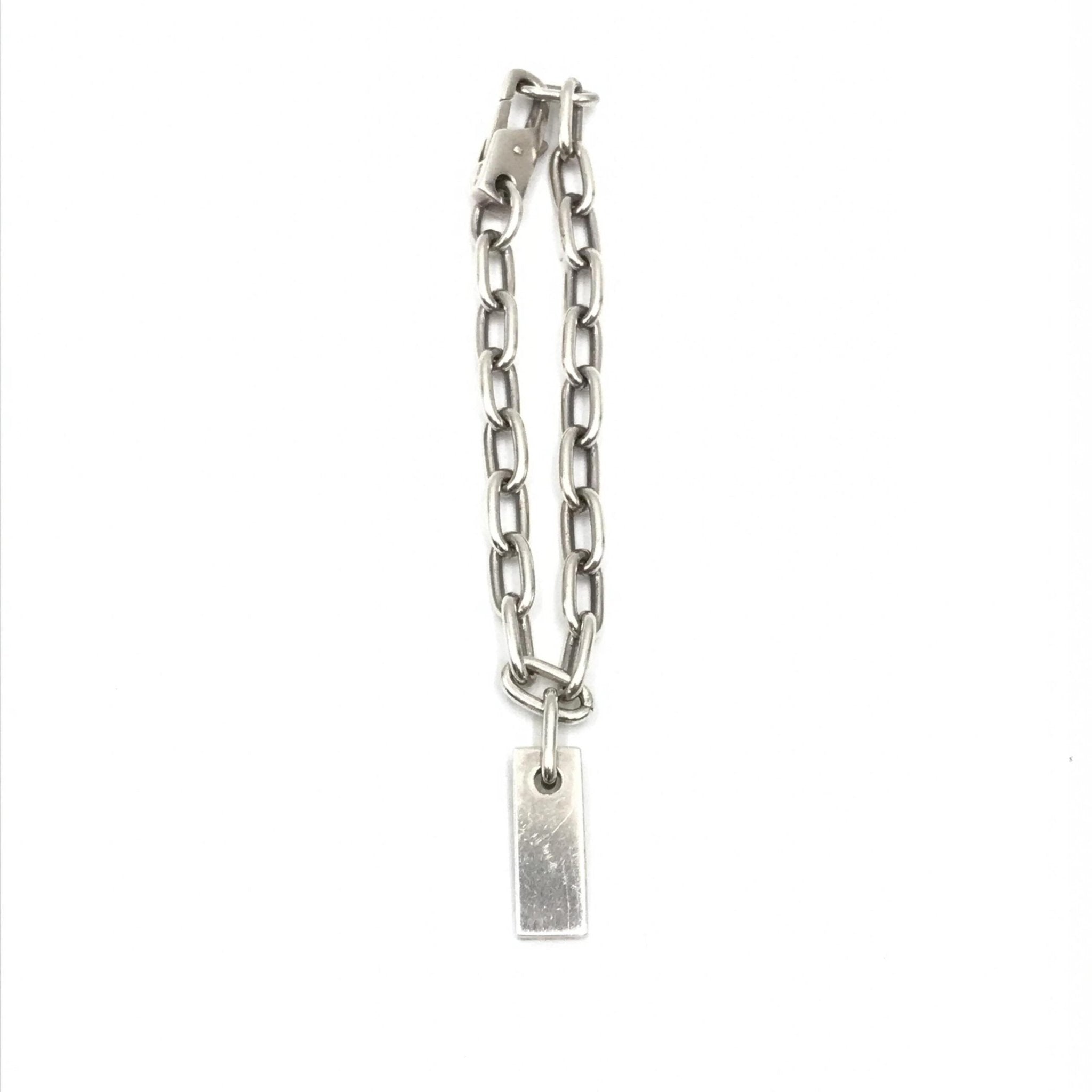Gucci Sterling Silver Logo Plate Chain Bracelet - RIMODA