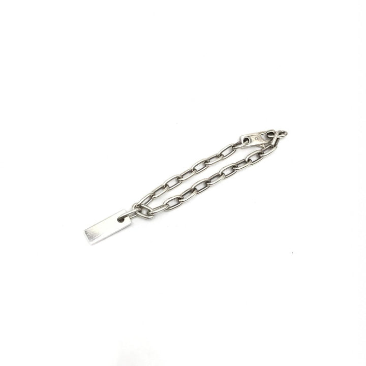 Gucci Sterling Silver Logo Plate Chain Bracelet - RIMODA