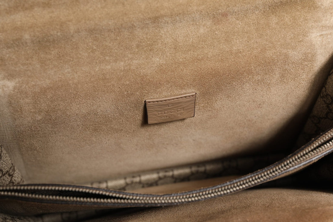 Gucci Supreme Monogram Bee Embroidered Shoulder Bag - RIMODA