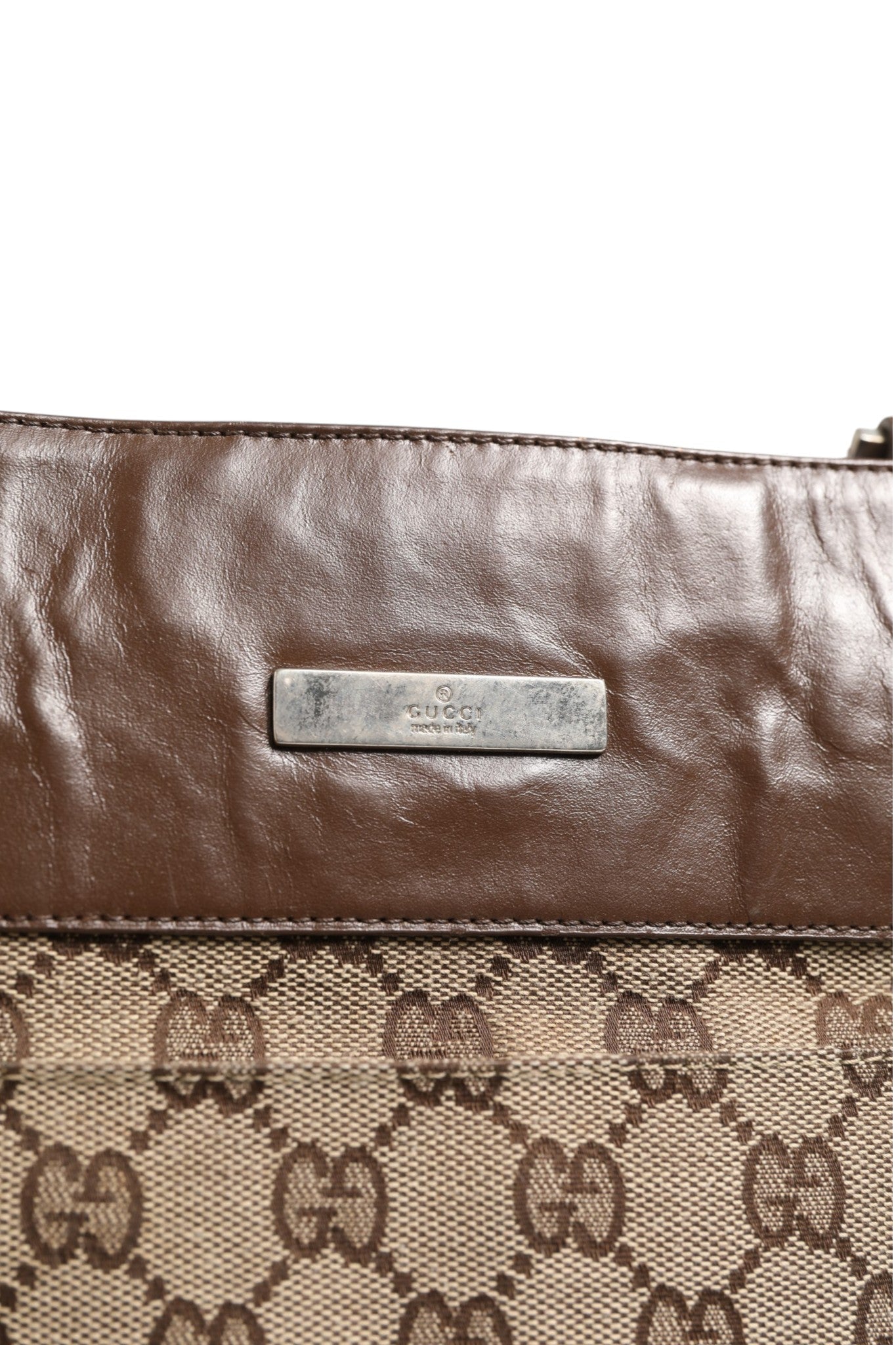 Gucci Supreme Shoulder Bag - RIMODA