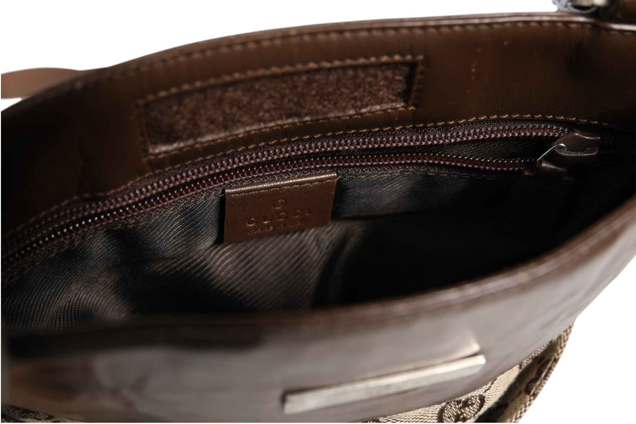 Gucci Supreme Shoulder Bag - RIMODA