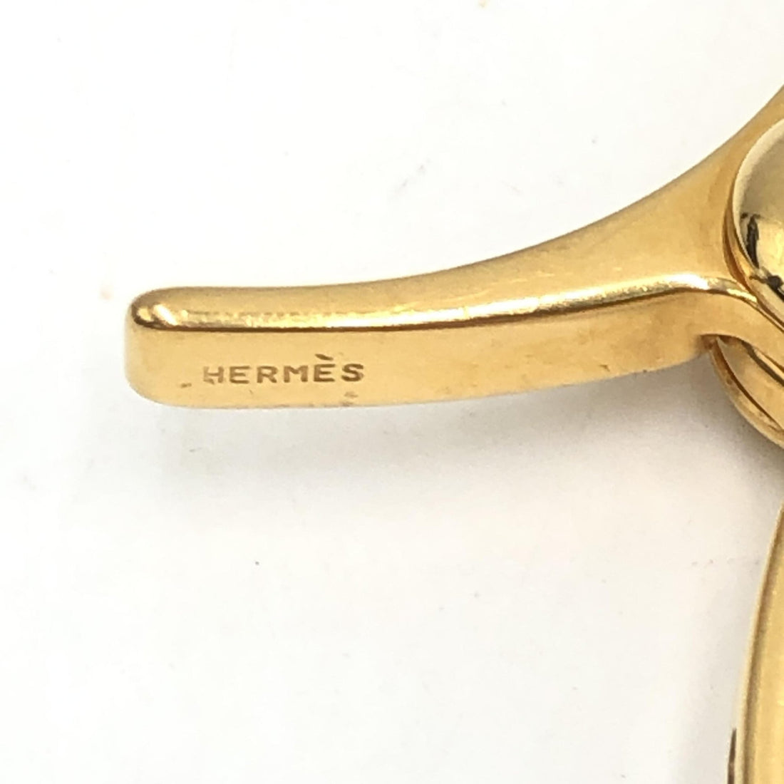 Hermès Gold Metal Glove Holder Keychain - RIMODA