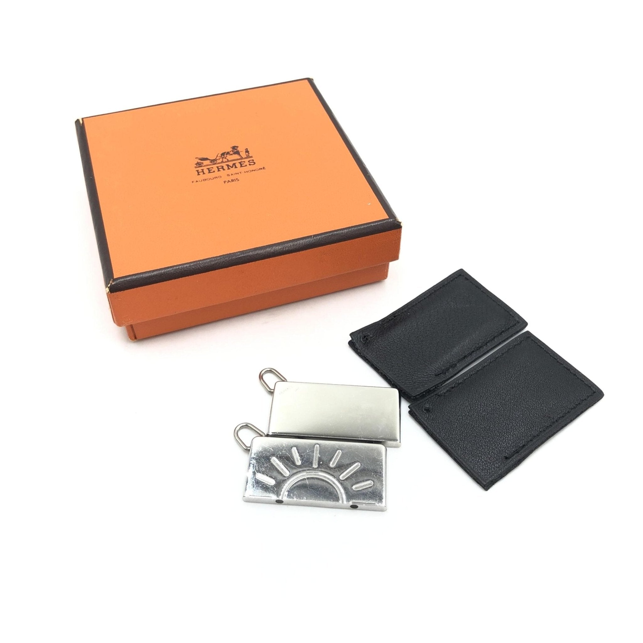 Hermès Silver Tone Half Sun Pendant Set - RIMODA
