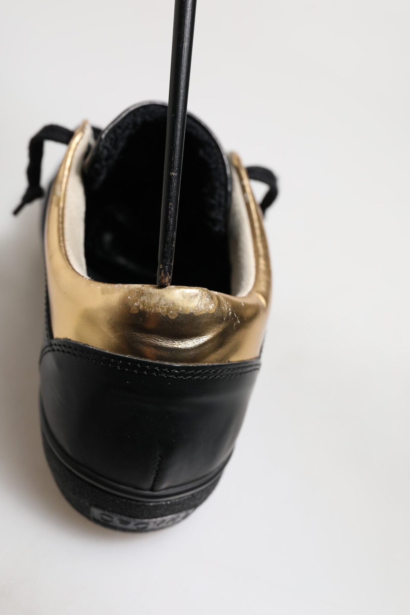 Leather Crown Black Gold Lace Up Low Top Women Sneakers Shoes - RIMODA