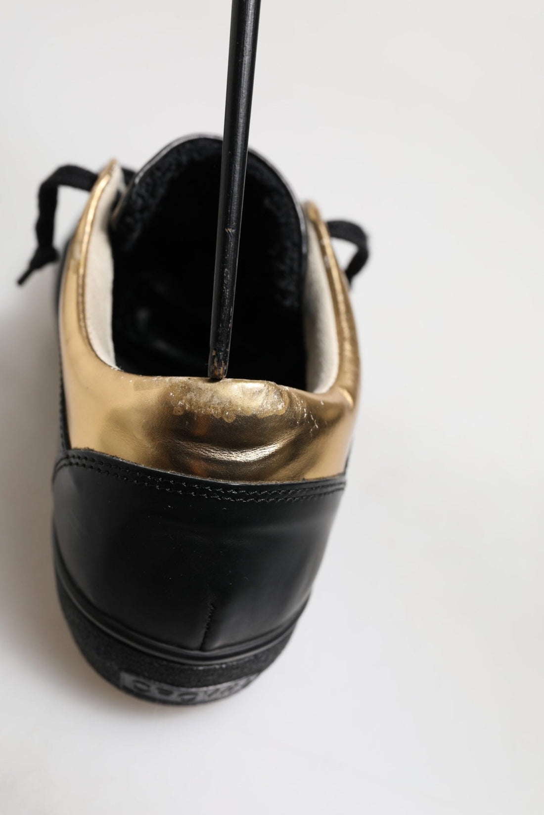 Leather Crown Black Gold Lace Up Low Top Women Sneakers Shoes - RIMODA
