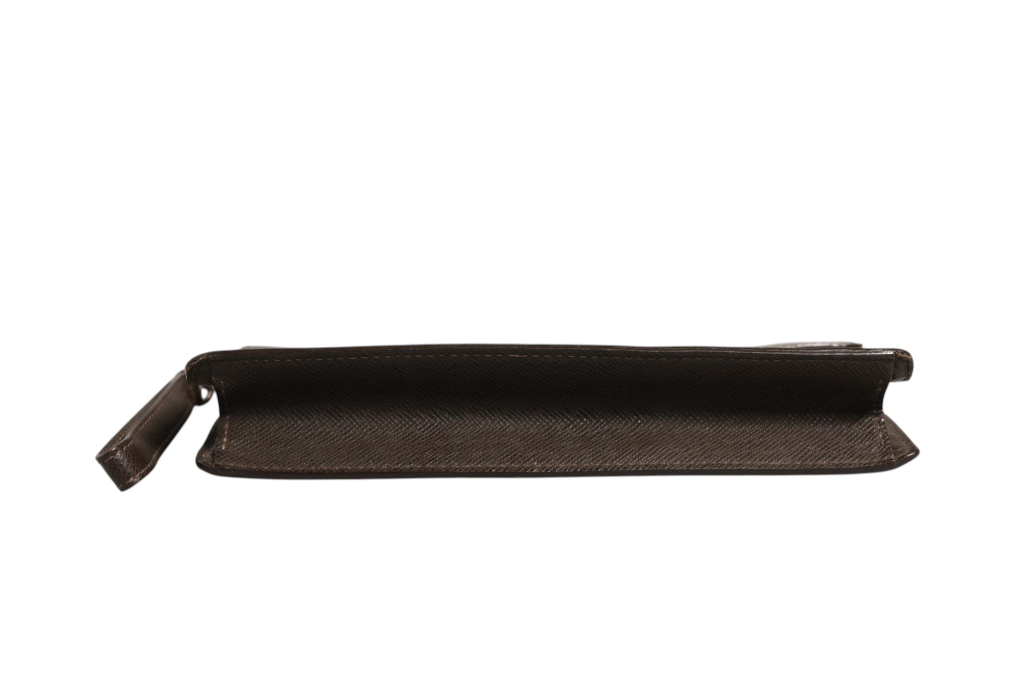 Louis Vuitton Belaia Clutch Taiga Leather - RIMODA